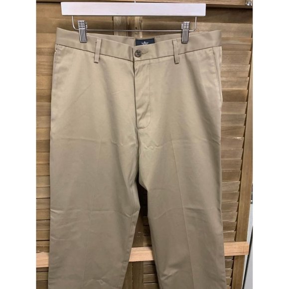 Dockers Mens Khaki Slacks Straight Fit Pants Size 33X30 - Picture 1 of 6